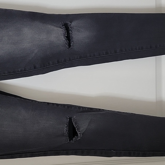 Forever 21 Size 26 Washed Black Distressed Skinny High Rise Jeans - Picture 12 of 14